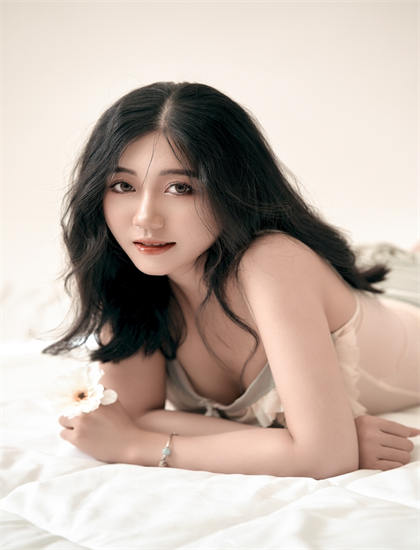 《不正经不无敌》拍摄技巧分析标杆式的：镜头语言与画面构图探讨